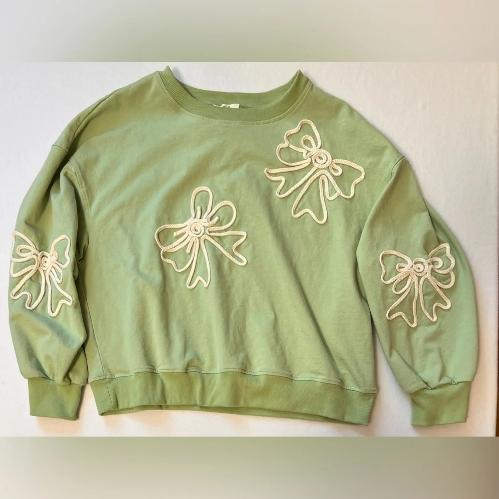Easel Sage Green Appliqué Pullover Sweatshirt Top with Bow Details 100% Cotton - Picture 2 of 9
